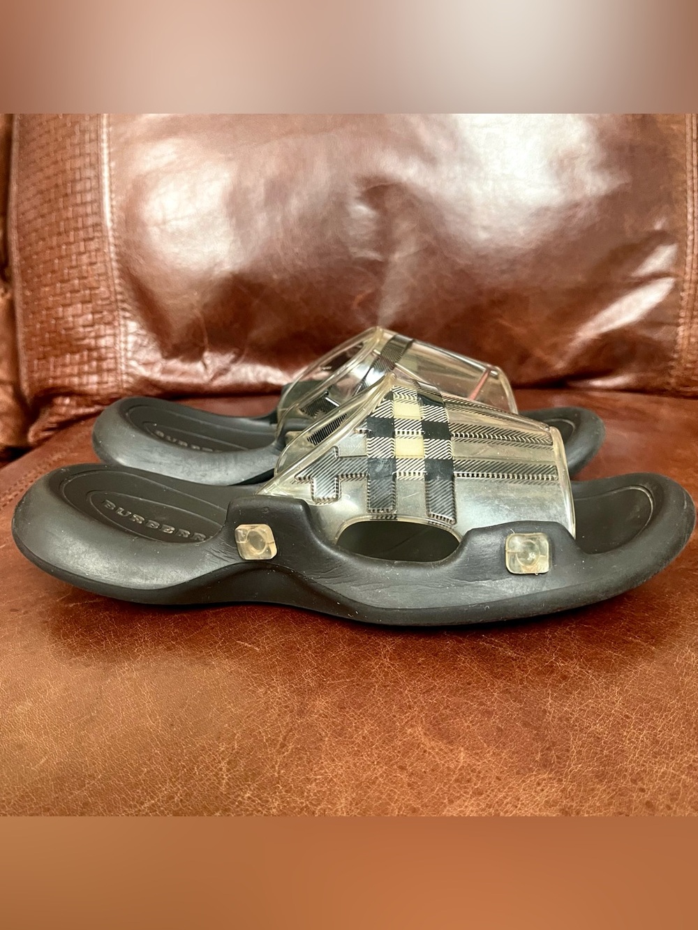Burberry Iconic Check Pattern Pool Slide Sandals - Picture 4 of 16
